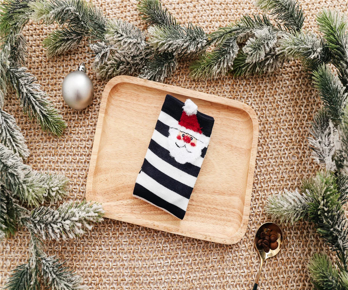 2021 Christmas Socks Cute Cartoon Animals Christmas Gift Woman Socks Funny Christmas Elk Cat Bear Christmas Gift Socks